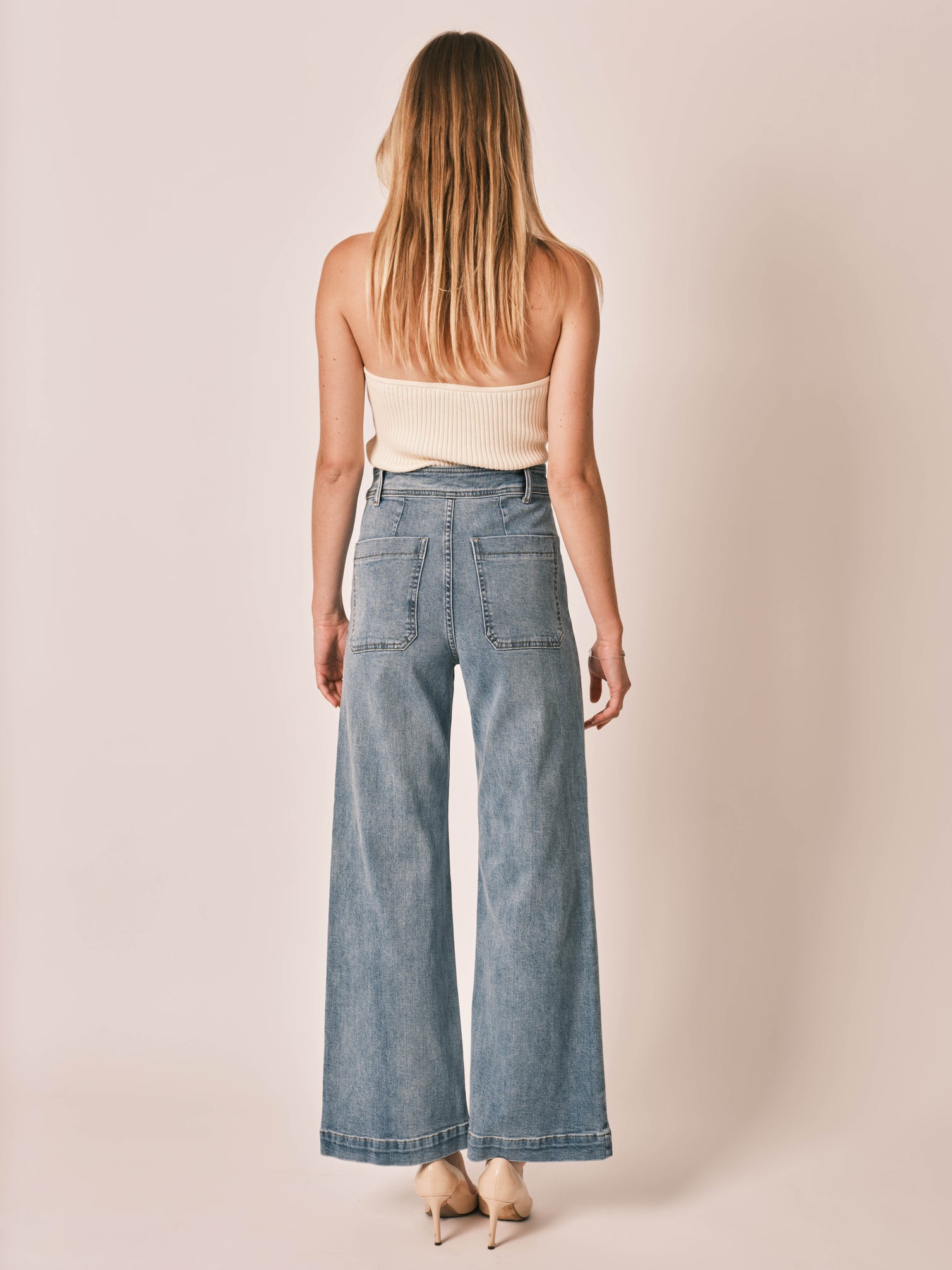 Jean évasé bleu FAUVE femme, BLUE, taille XS, porté par Zoé (1m76) – photo 4