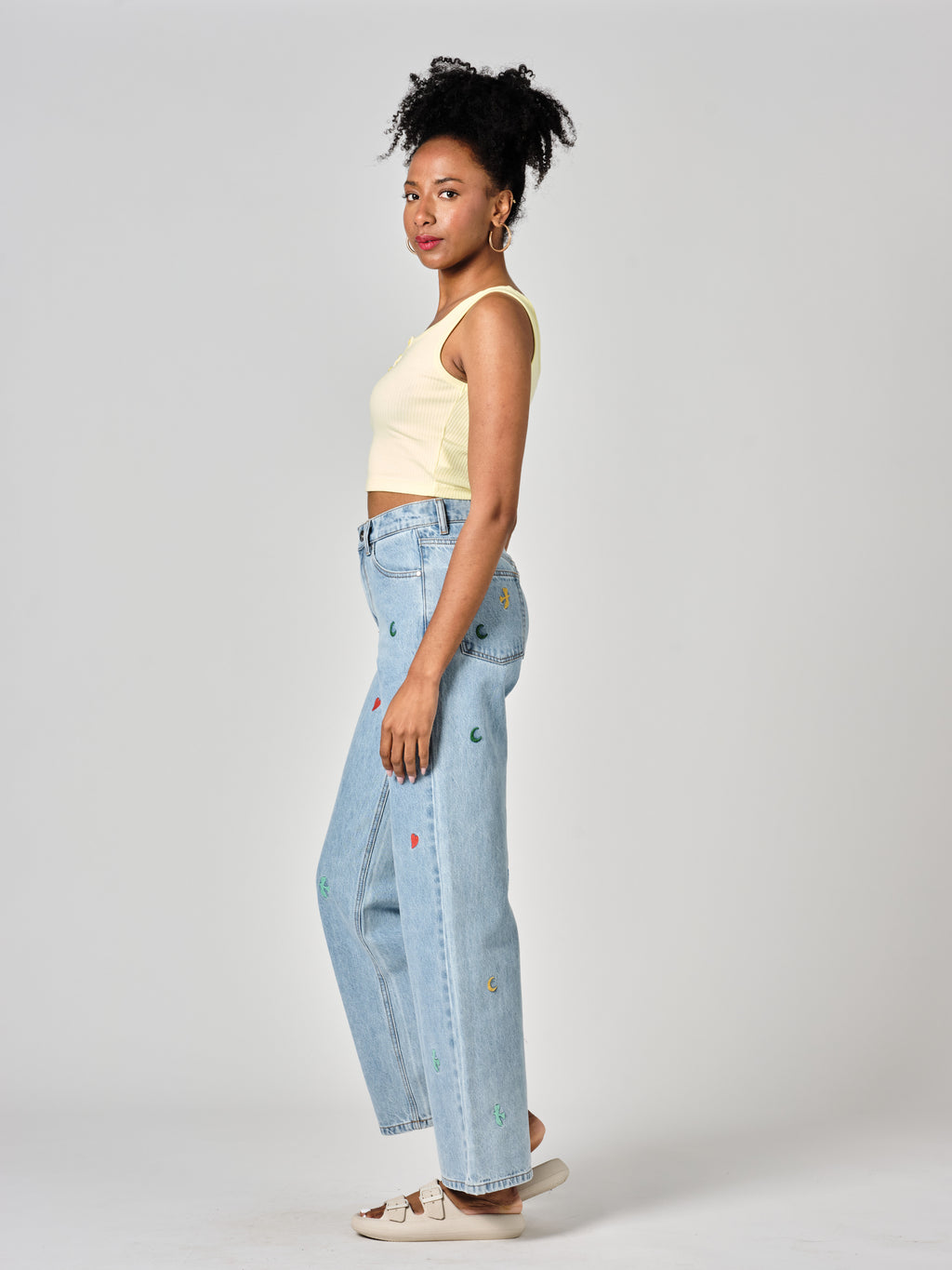 Jean évasé bleu FOREST LUNA femme, BLUE, taille XS, porté par Shazney (1m75) – photo 3