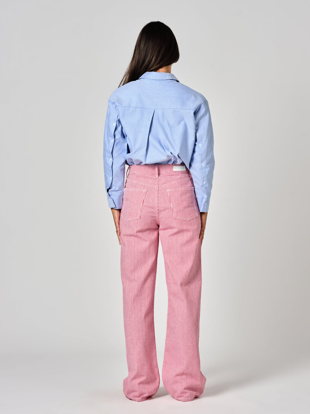 Jean évasé red FOREST STRIPE femme, RED, taille XS, porté par Valentine (1m70) – photo 4