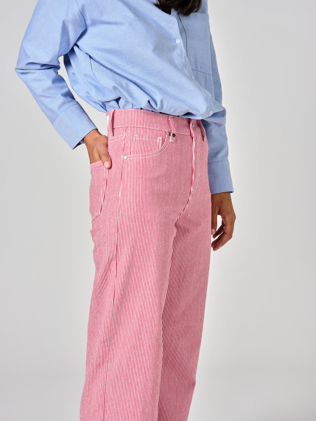 Jean évasé red FOREST STRIPE femme, RED, taille XS, porté par Valentine (1m70) – photo 5