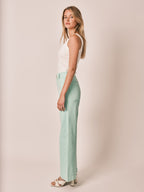 Jean évasé vert mint FAUVE femme, MINT, taille XS, porté par Zoé (1m76) – photo 3