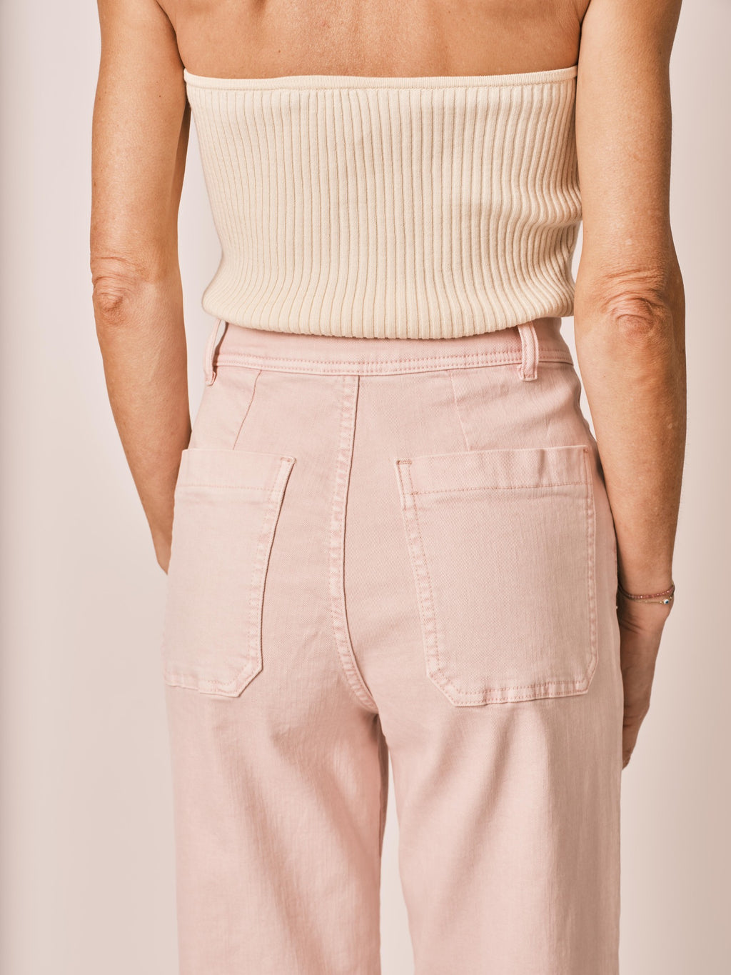 Jean évasé rose FAUVE femme, PINK, taille XS, porté par Jessica (1m75) – photo 5