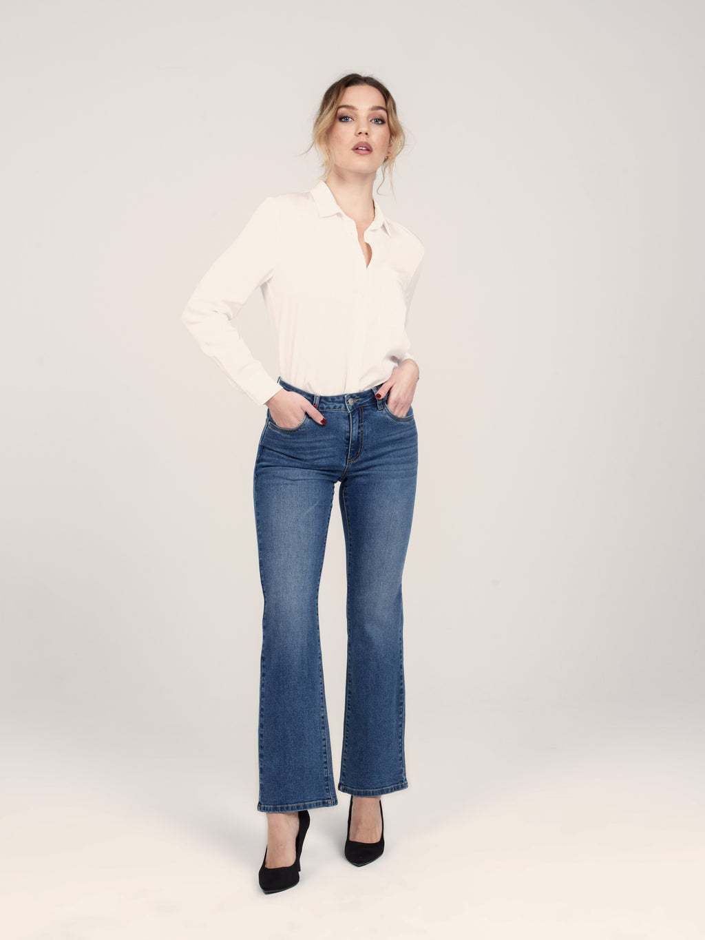 Jean bootcut bleu BEA femme, BLUE, taille XS, porté par Priscilla (1m76) – photo 2