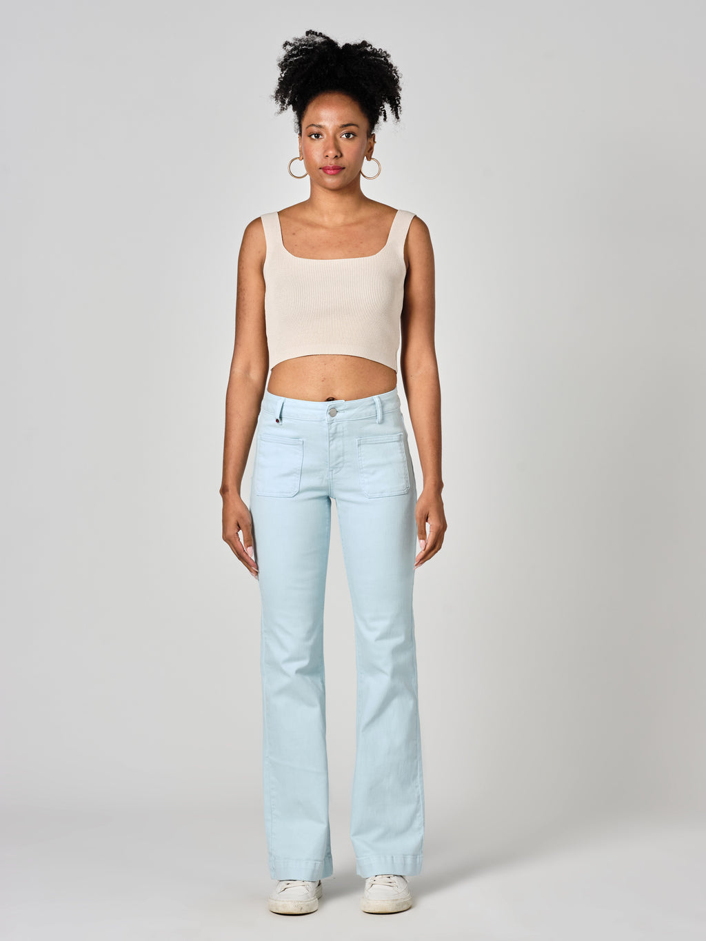 Jean bootcut bleu clair BELLA femme, BABY BLUE, taille 24, porté par Shazney (1m75) – photo 2