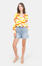 Short ample en jean ABBY femme, LIGHT BLUE, taille XS, porté par Claire (1m76) – photo 2