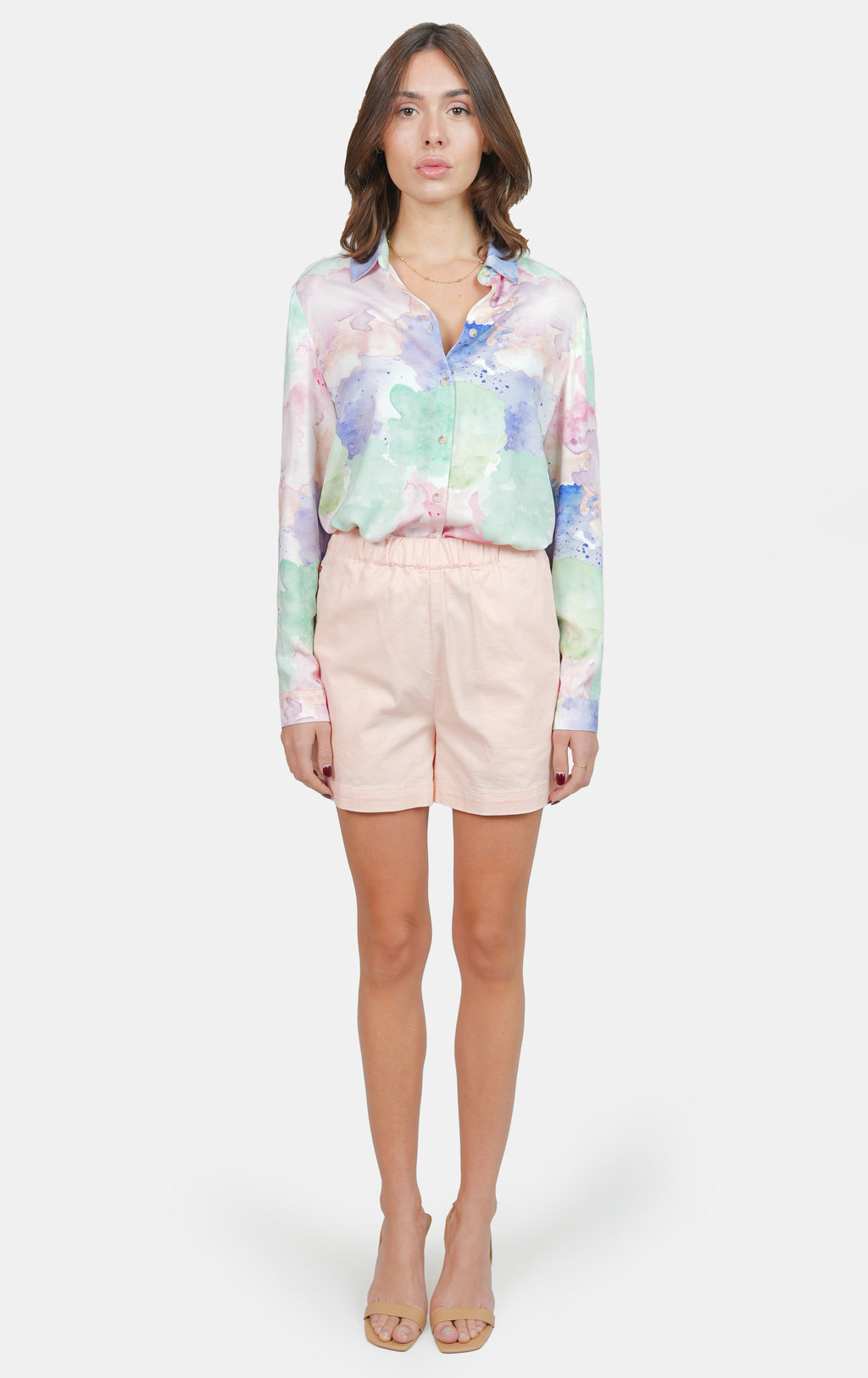 Short court ample ABBY saumon femme, LIGHT SALMON, taille XS, porté par Claire (1m76) – photo 2