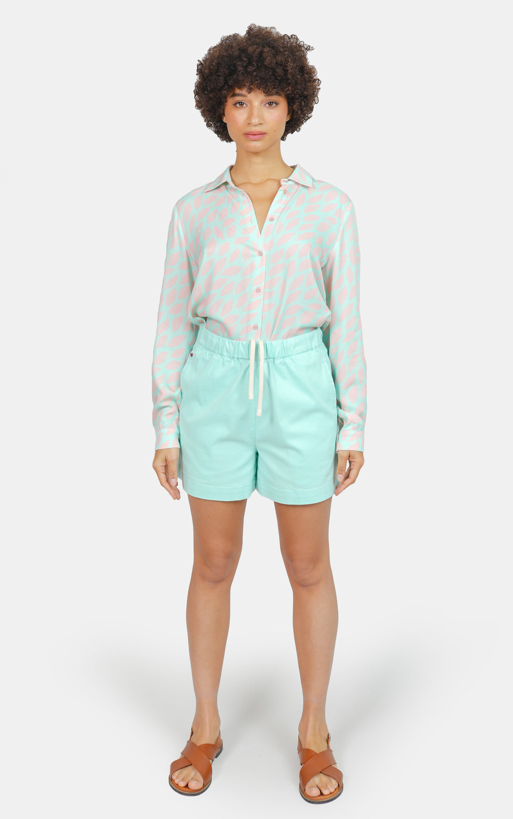 Short ample court ABBY menthe femme, MINT, taille XS, porté par Marie (1m71) – photo 3