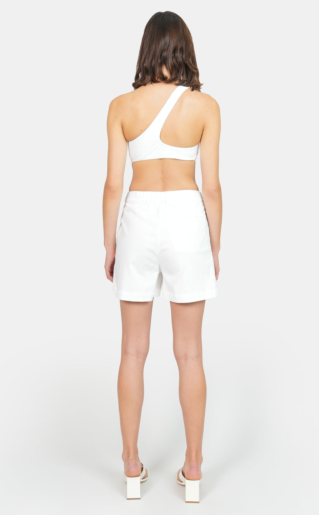 Short court en coton ABBY blanc femme, WHITE, taille XS, porté par Claire (1m76) – photo 5