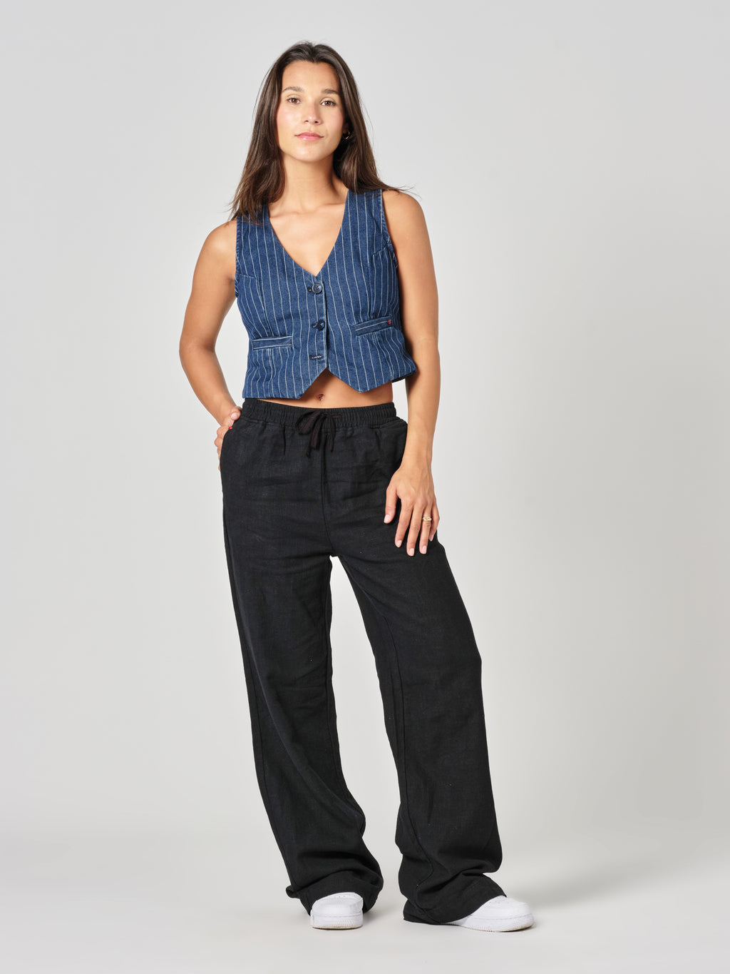 Pantalon évasé black FRANCINE femme, BLACK, taille XS, porté par Valentine (1m70) (F.A.M. JEANS) – photo 1