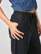 Pantalon évasé black FRANCINE femme, BLACK, taille XS, porté par Valentine (1m70) – photo 5