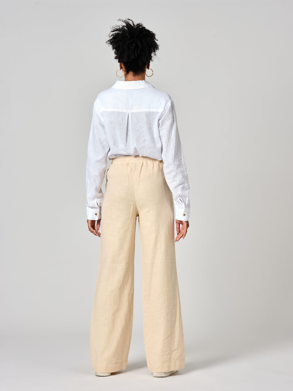 Pantalon évasé Sand FRANCINE femme, SAND, taille XS, porté par Shazney (1m75) – photo 4