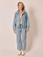 Veste en jean fleur oversize VICKY EMBRO femme, FLOWER, taille XS, porté par Jessica (1m75) – photo 2