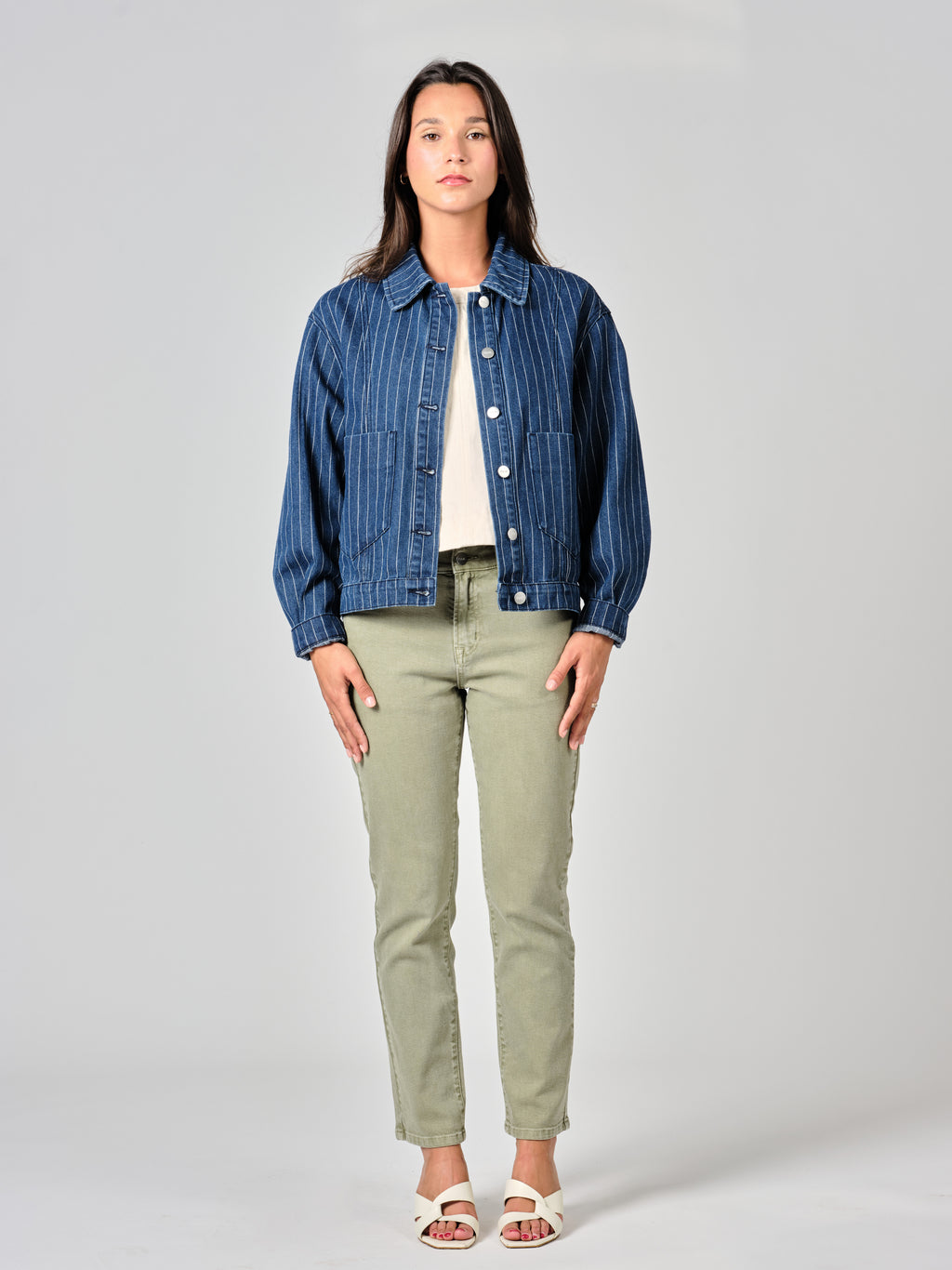 Veste oversize en jean VICKY STRIPE femme, STRIPE, taille XS, porté par Valentine (1m70) – photo 2