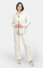 Veste légère écru en jean VIVIAN femme, GREIGE, taille XS, porté par Claire (1m76) – photo 2