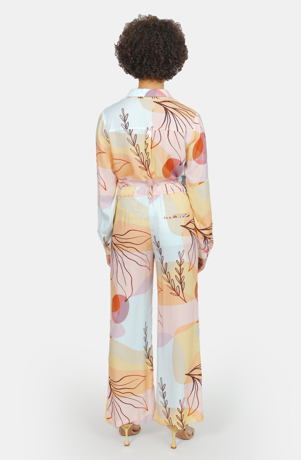 Pantalon imprimé Céramic RUBY femme, CERAMIC, taille XS, porté par Marie (1m71) – photo 4