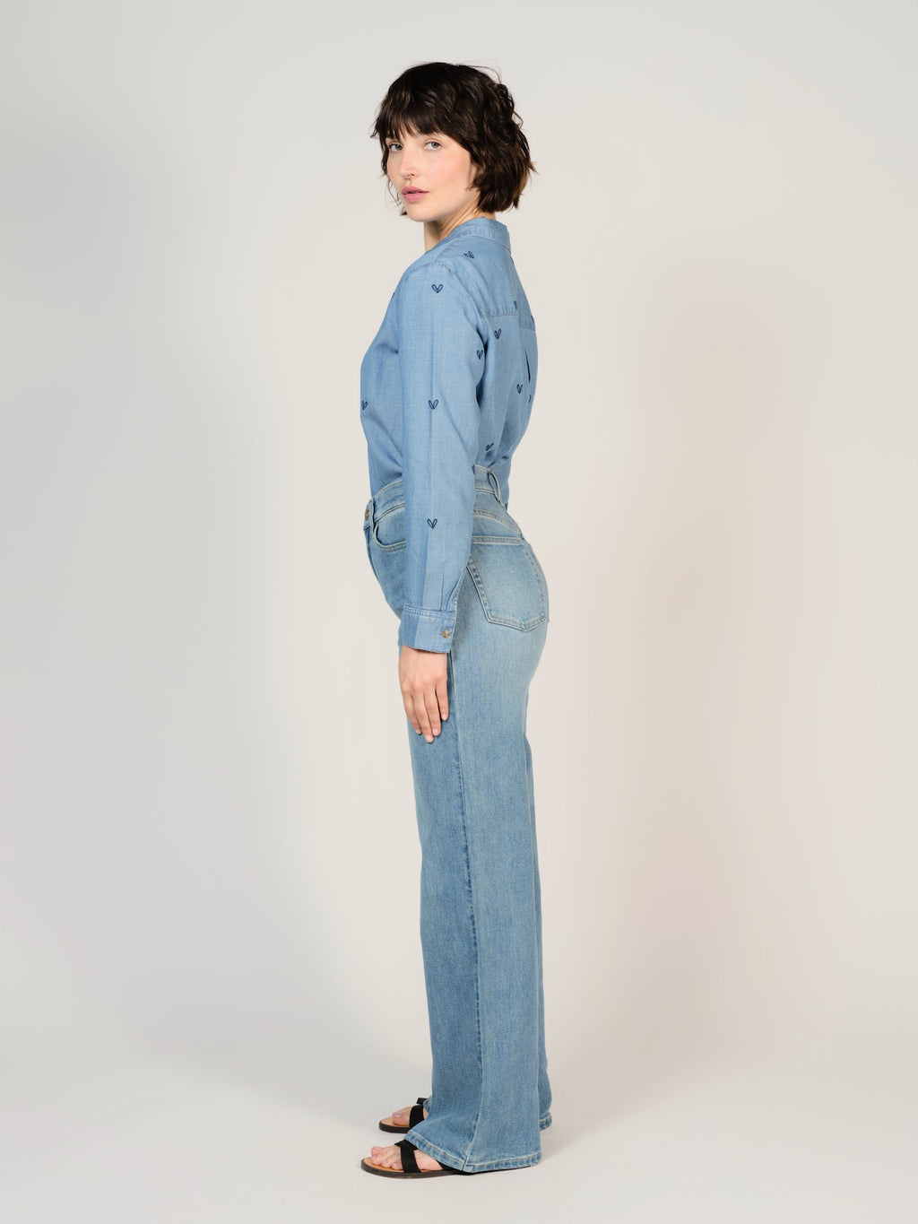 Jean large bleu FLORA STRASS femme, BLUE, taille XS, porté par Mélissa (1m70) – photo 3