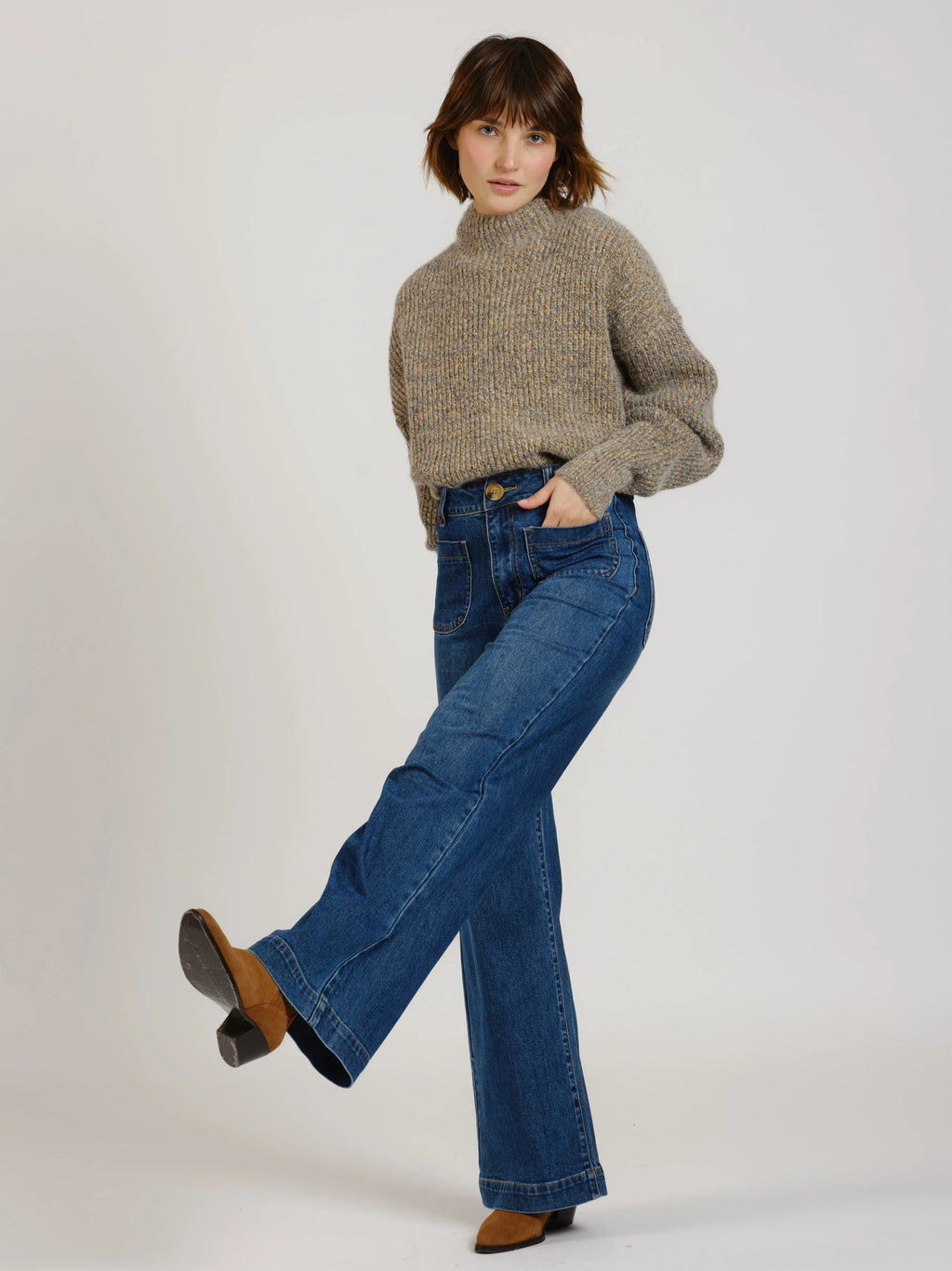 Jean évasé taille haute FAUVE femme, STONE, taille XS, porté par Sarah (1m72) (FAM PARIS) – photo 1