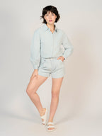 Short à pinces bleu AMELIA STRIPE femme, STRIPE BLUE, taille XS, porté par Sarah (1m72) – photo 3