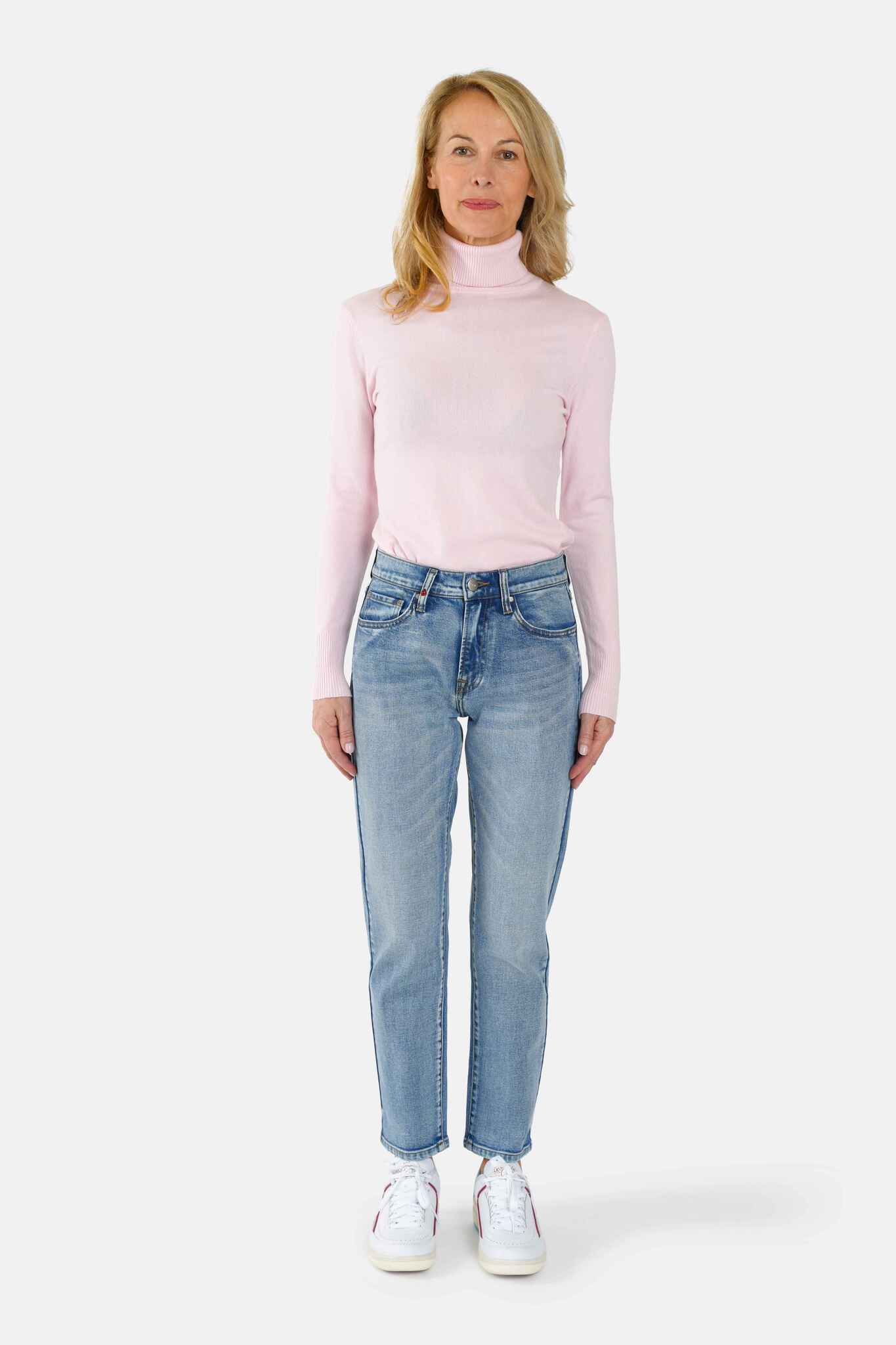 Jean mom bleu PATRICIA femme, BLUE, taille 26, porté par Jessica (1m75) – photo 3