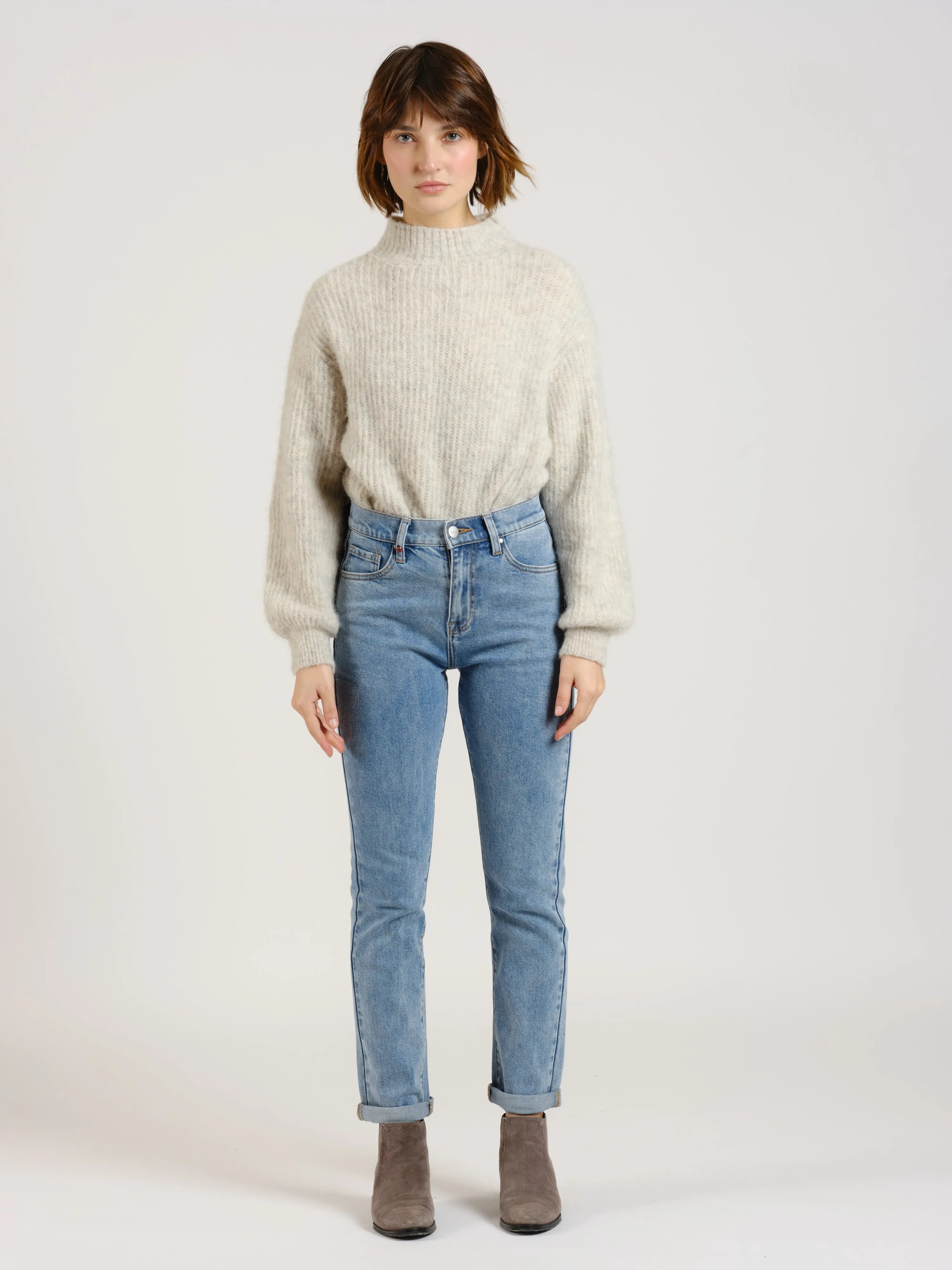 Jean mom taille mi-haute blue PATRICIA MFN femme, BLUE, taille 25, porté par Sarah (1m72) – photo 4