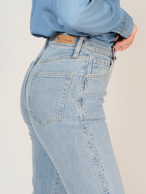 Jean droit bleu POLA EMBRO DIAMOND femme, BLUE, taille 25, porté par Sarah (1m72) – photo 5