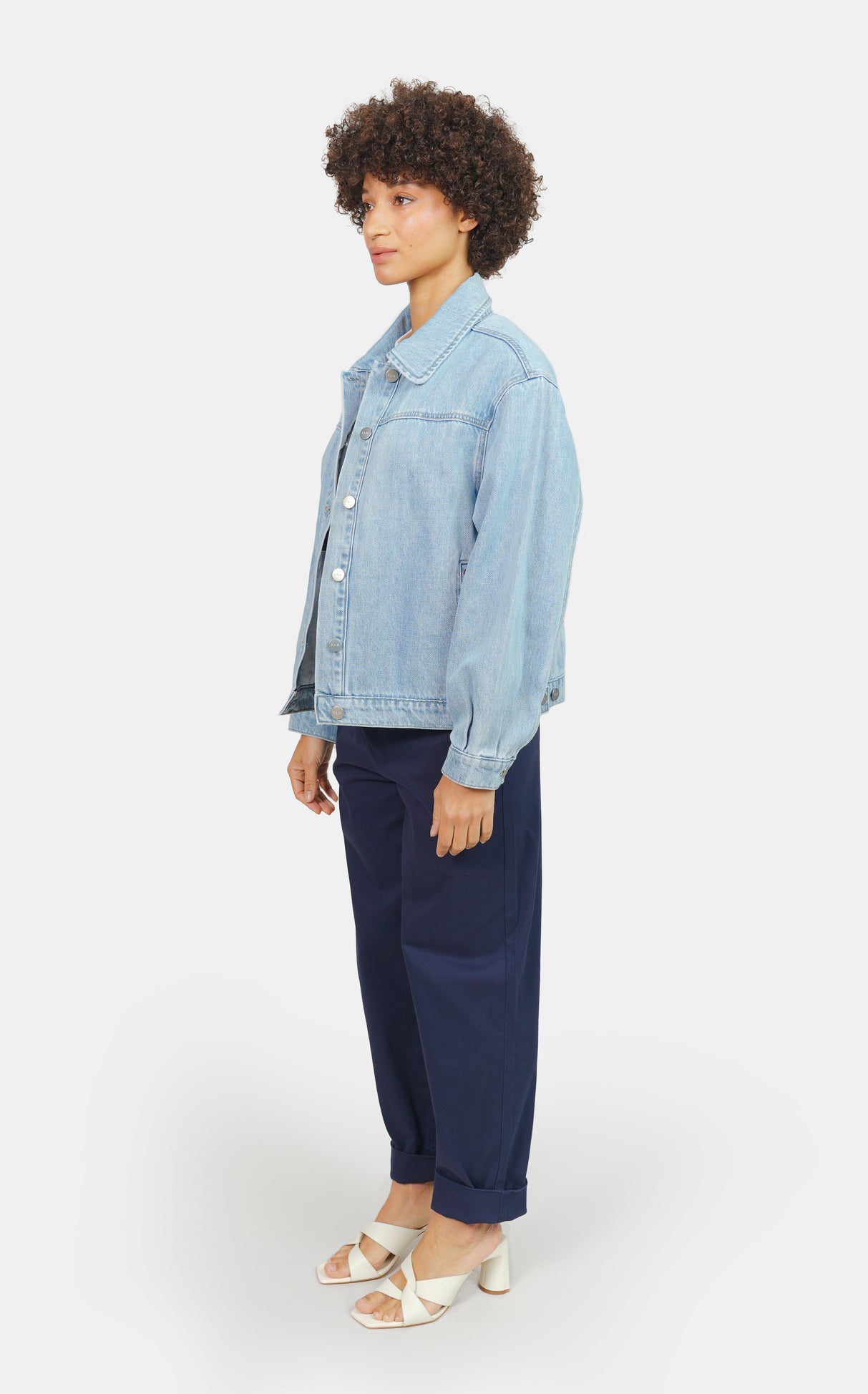 Veste en jean bleu oversize VICKY femme, BLUE, taille XS, porté par Marie (1m76) – photo 3