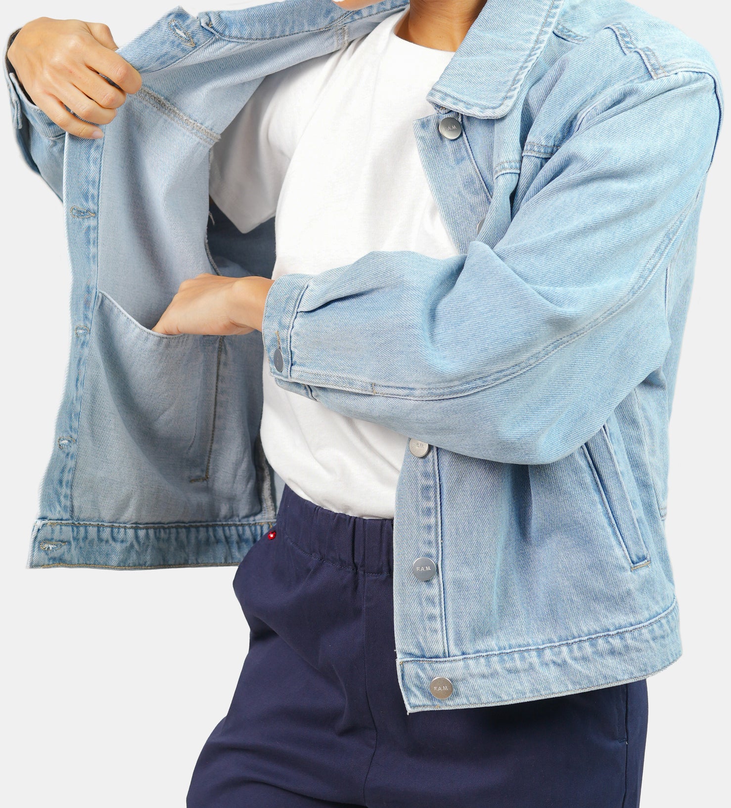 Veste en jean bleu oversize VICKY femme, BLUE, taille XS, porté par Marie (1m76) – photo 5