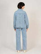 Veste en jean bleu VIVIAN EMBRO HEART femme, BLUE, taille XS, porté par Sarah (1m72) – photo 2