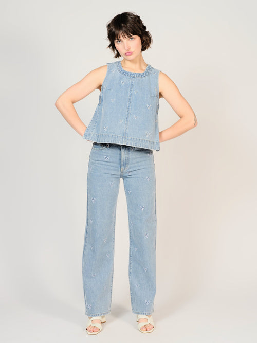 Haut court bleu IZA EMBRO HEART femme, BLUE, taille XS, porté par Sarah (1m72) – photo 5