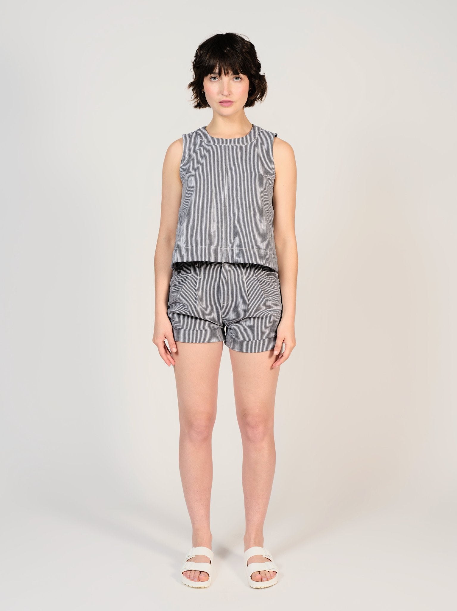 Haut court à rayure bleue marine IZA femme, STRIPE NAVY, taille XS, porté par Sarah (1m72) – photo 4