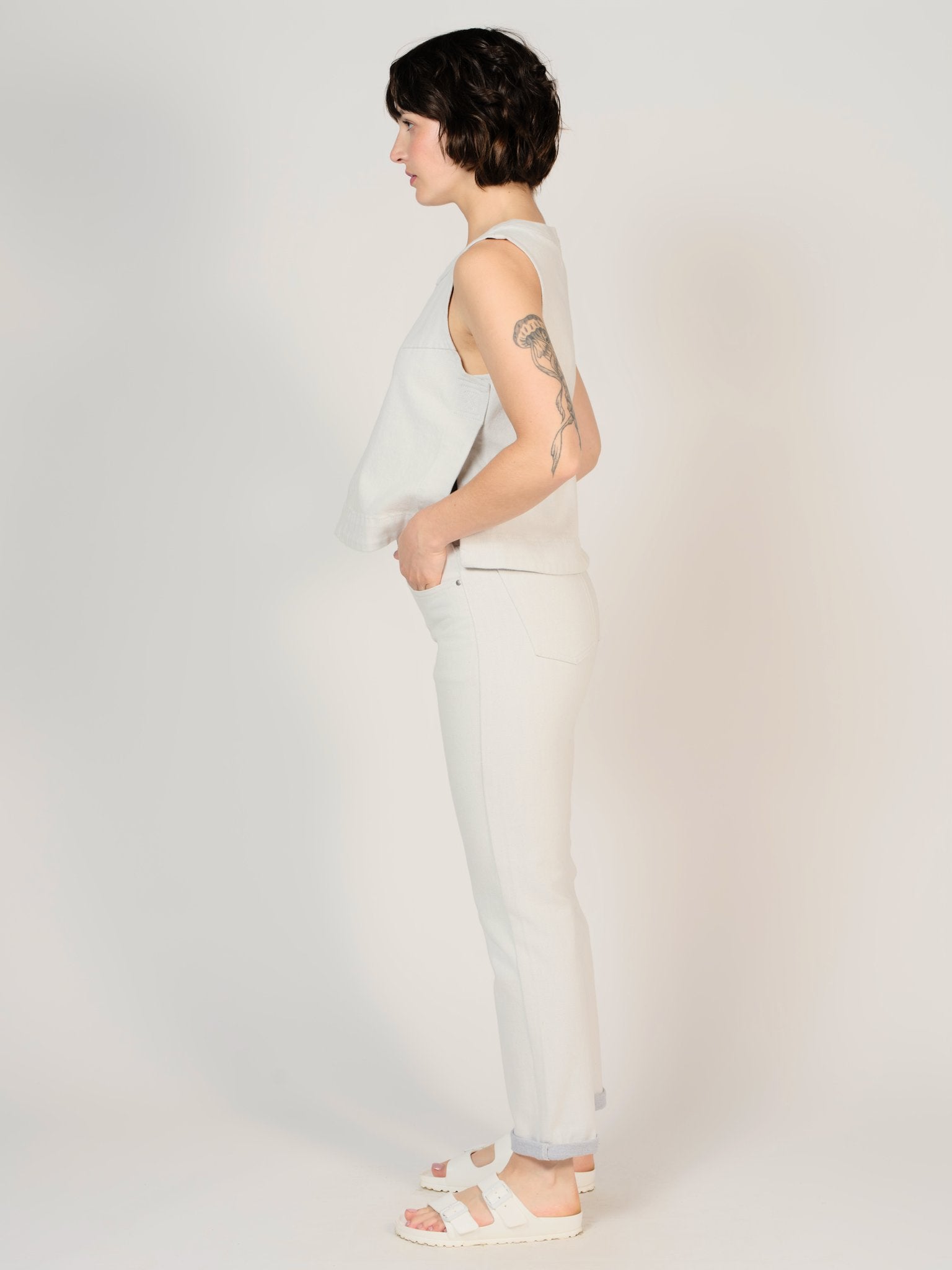 Haut court blanc IZA femme, WHITE/BLUE, taille XS, porté par Sarah (1m72) – photo 4