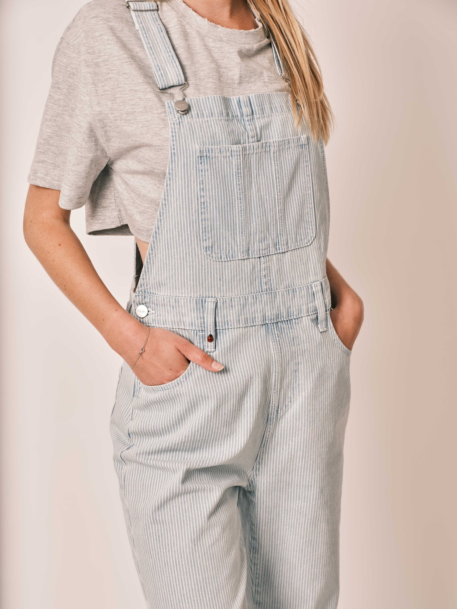 Salopette en coton bleu DESIRE STRIPE femme, BLUE, taille XS, porté par Zoé (1m76) (FAM PARIS) – photo 1