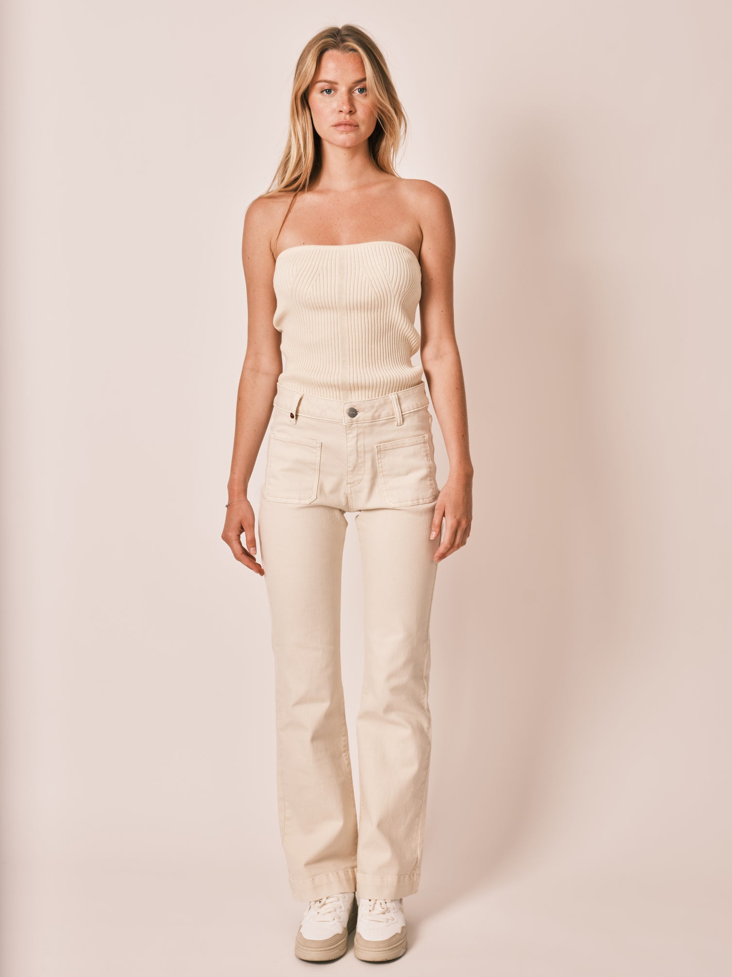 BELLA beige bootcut jeans