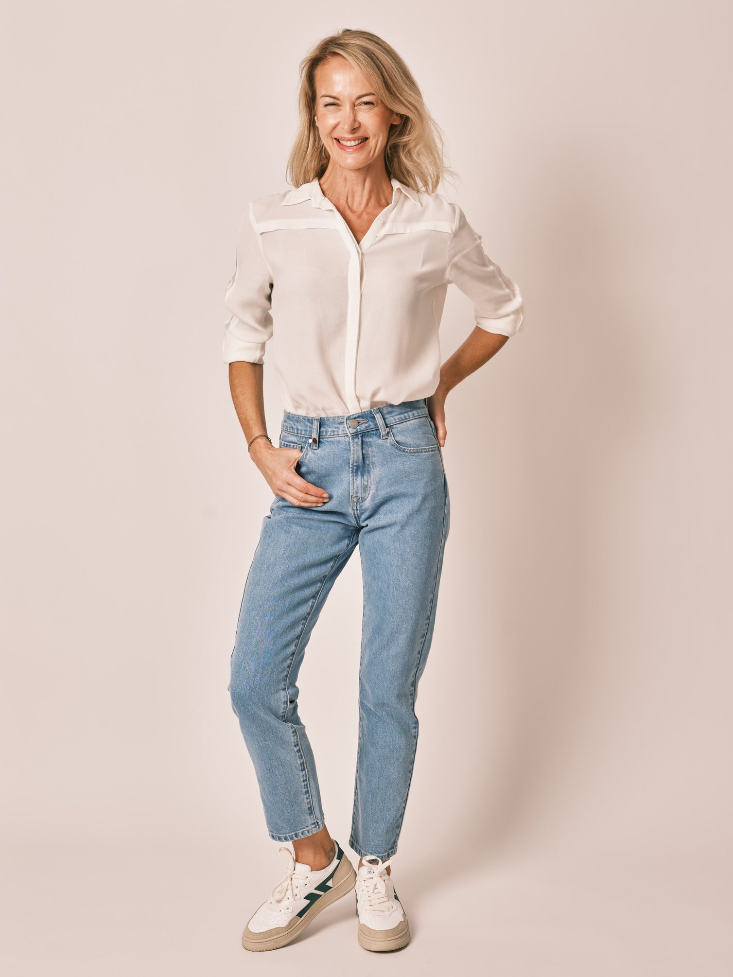 Light blue mom jeans PATRICIA MFN