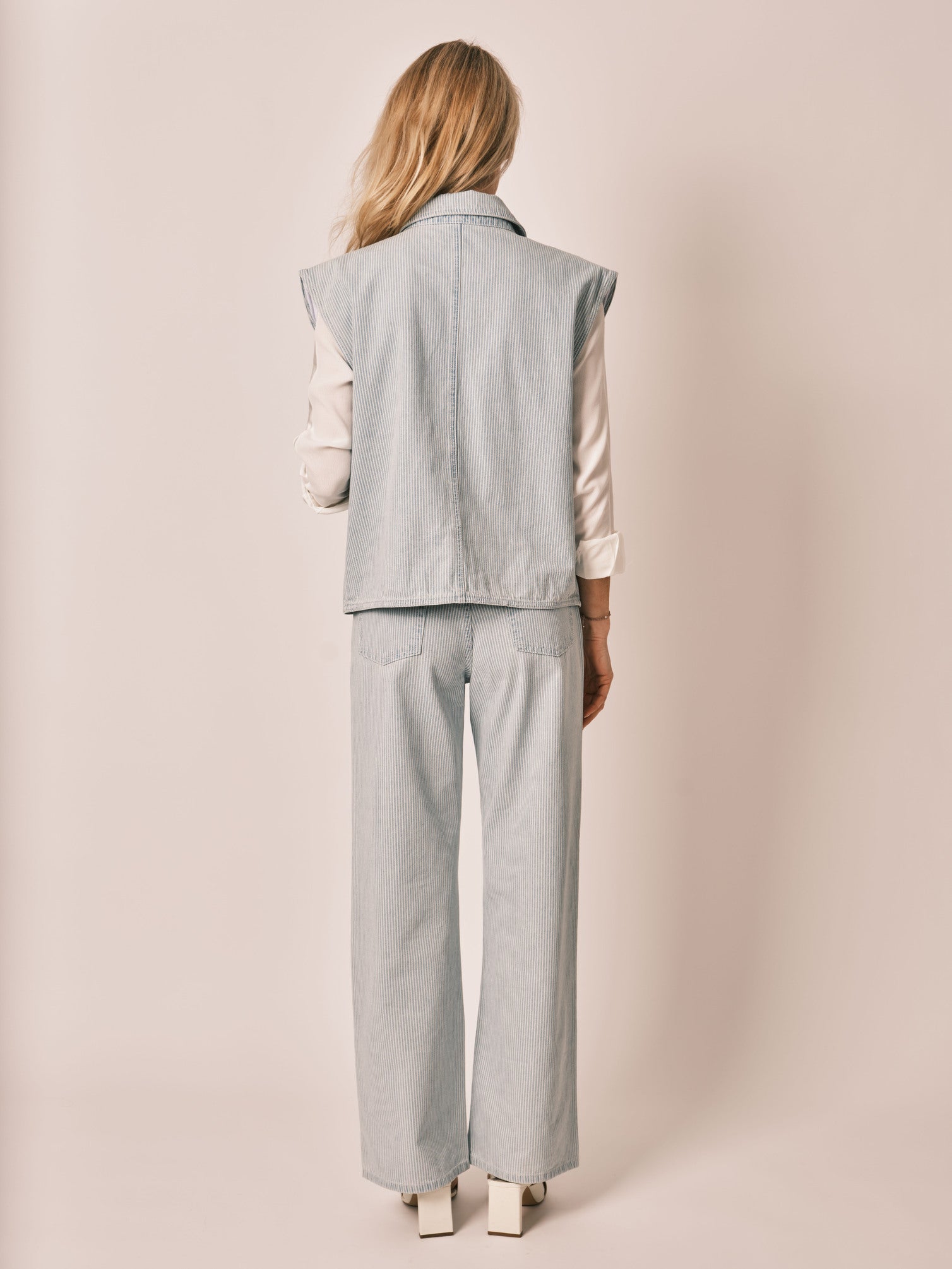 VAINA STRIPE blue sleeveless jacket