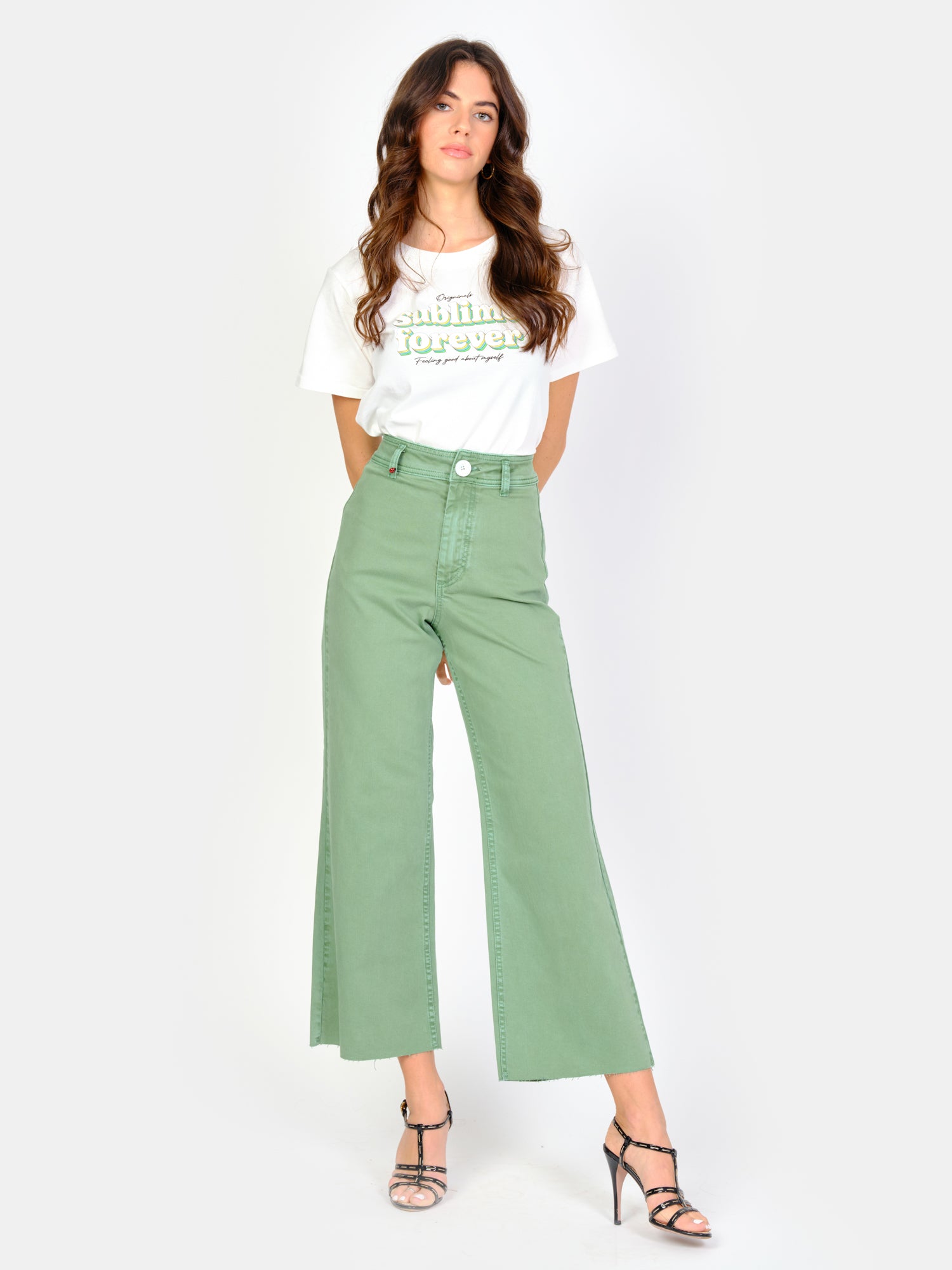 Olive short flared jeans in FAUVE cotton