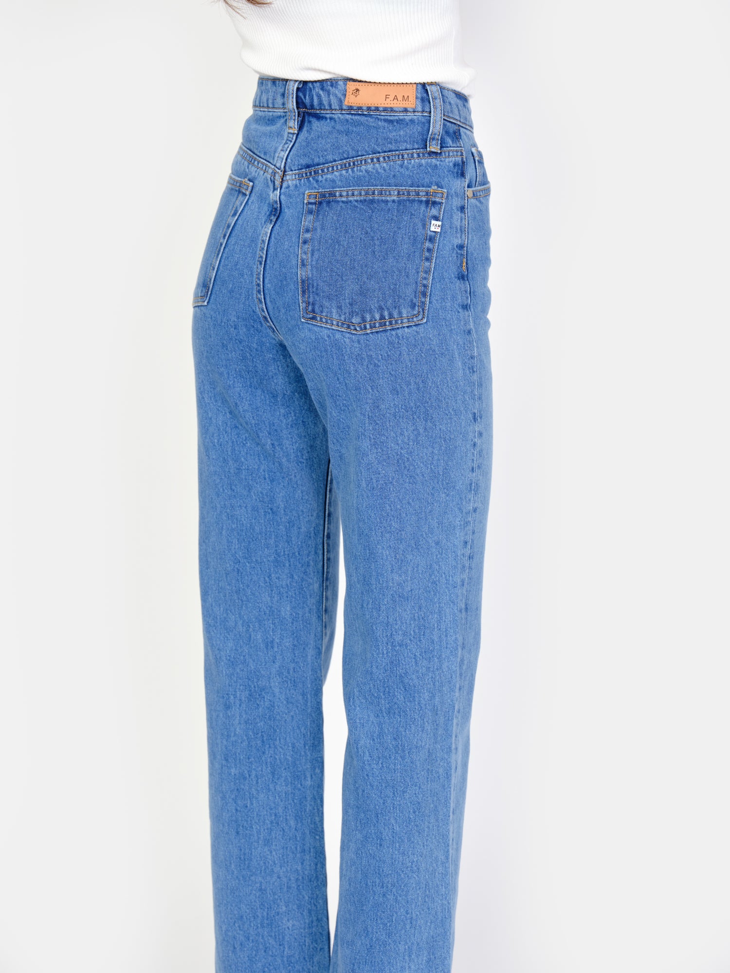 PAOLA stone high-waisted straight jeans