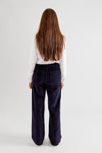 Pantalon évasé en velours bleu marine FAUVE femme, NAVY, taille XS, porté par Pauline (1m65) (F.A.M. JEANS) – photo 1
