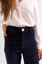 Pantalon évasé en velours bleu marine FAUVE femme, NAVY, taille XS, porté par Pauline (1m65) – photo 5