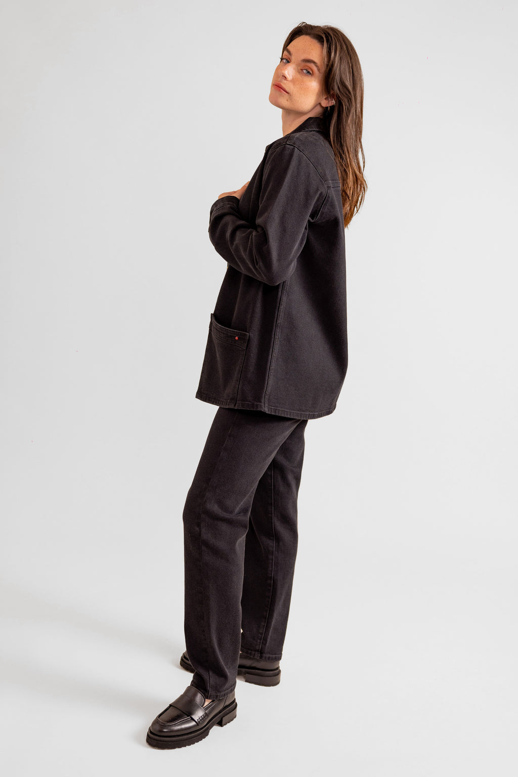 Veste en jean noir VIVIAN-L femme, BLACK, taille XS, porté par Eden (1m70) – photo 3