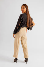 Pantalon mom en velours FRANCE femme, BEIGE, taille XS, porté par Pauline (1m65) – photo 2