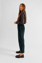 Pantalon mom en velours FRANCE femme, FOREST, taille XS, porté par Pauline (1m65) – photo 2