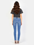 Jean slim bleu ENA femme, BLUE JEANS, taille 25, porté par Amanda (1m76) – photo 4