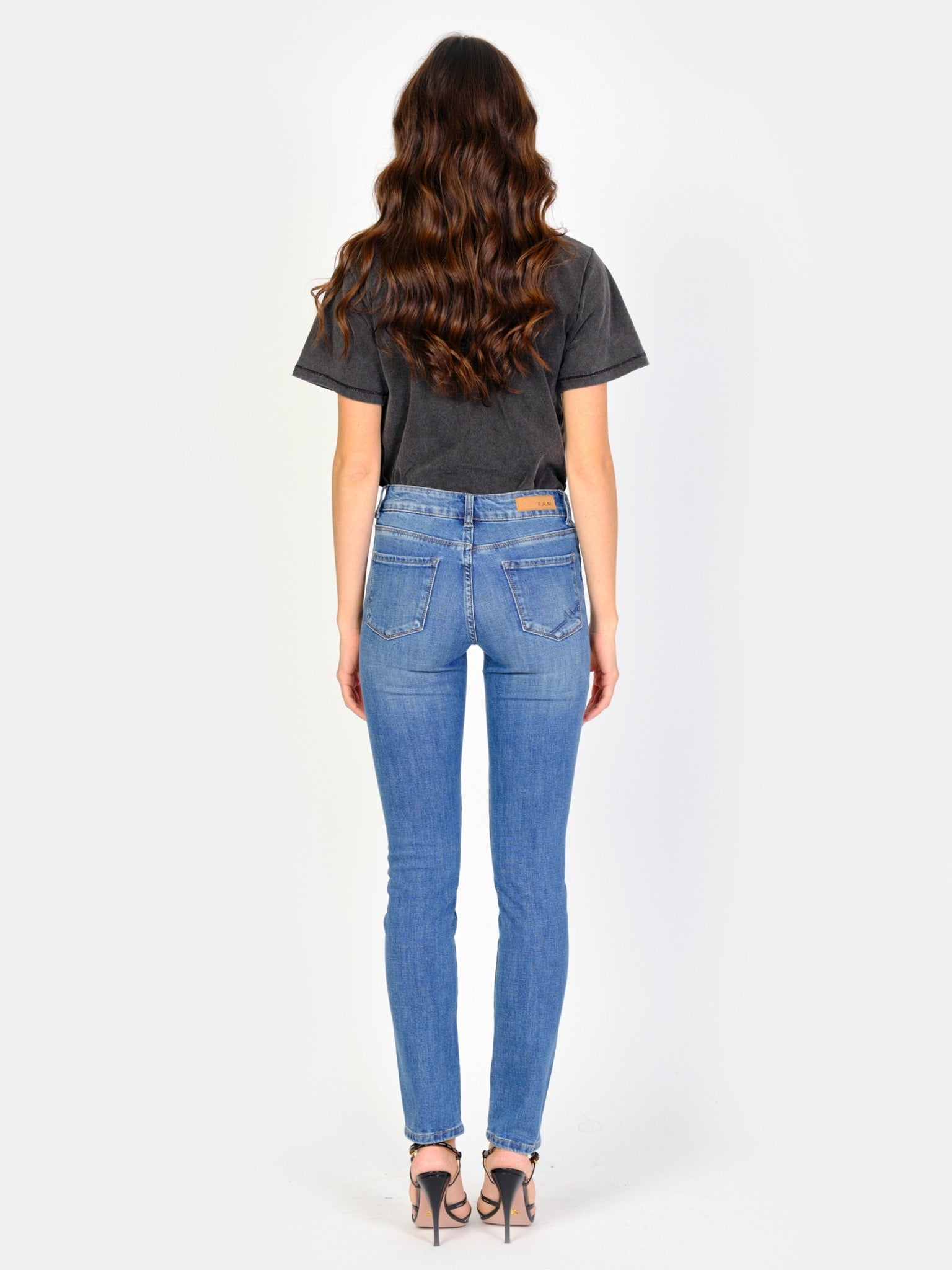 Jean slim bleu ENA femme, BLUE JEANS, taille 25, porté par Amanda (1m76) – photo 4
