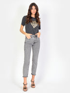 Jean mom gris PATRICIA MFN femme, GREY, taille 25, porté par Amanda (1m76) (F.A.M. JEANS) – photo 1