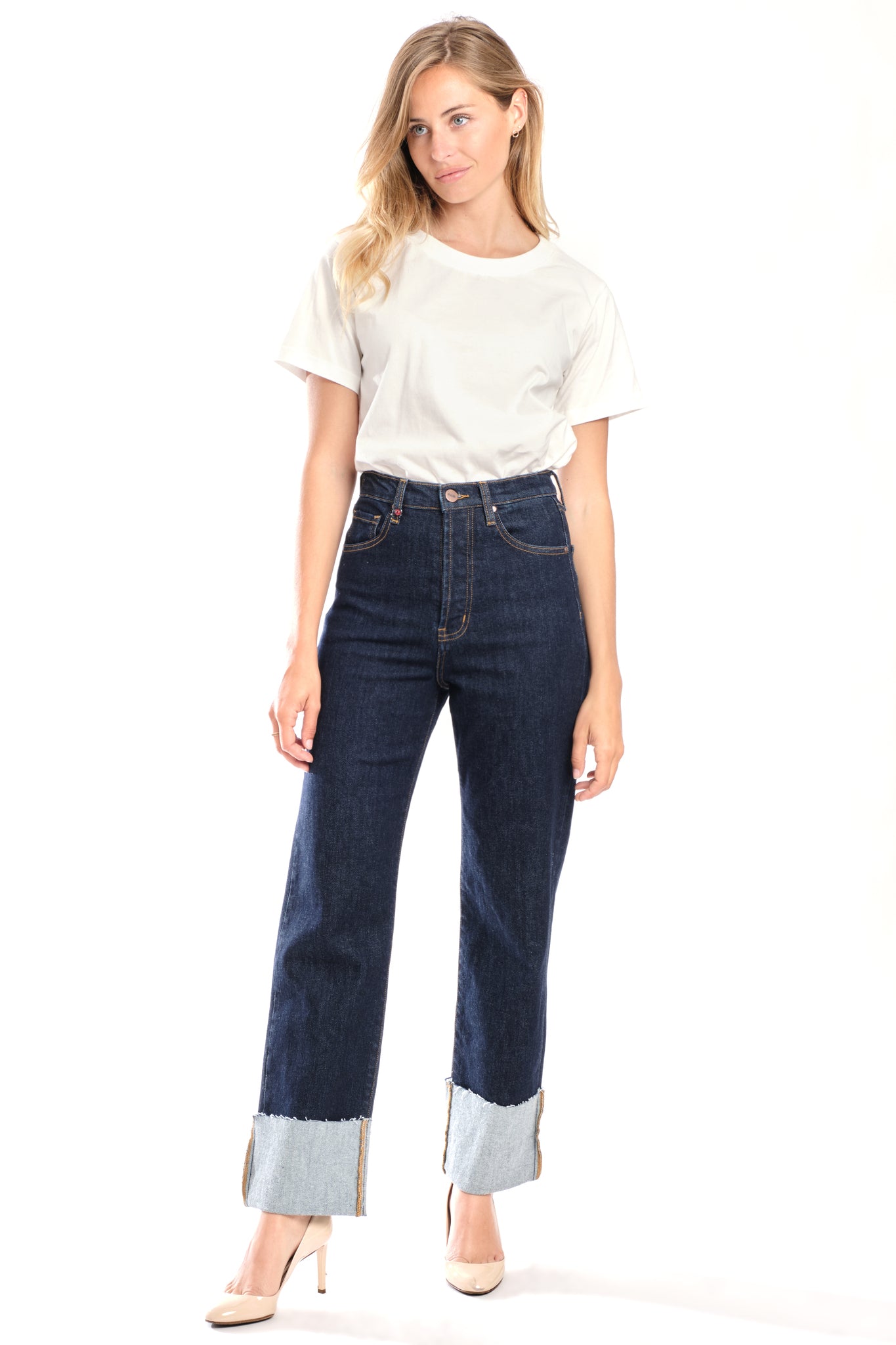 Jean droit indigo à revers PEARL femme, INDIGO, taille 26, porté par Clara (1m71) – photo 2