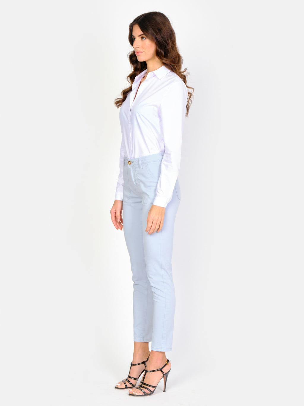 Pantalon chino bleu ciel SHARONE femme, SKY BLUE, taille 25, porté par Amanda (1m76) – photo 3