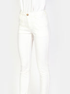 Pantalon chino blanc SHARONE femme, WHITE, taille 25, porté par Amanda (1m76) – photo 5