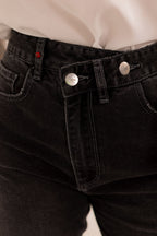 Jean balloon noir LAUREN femme, BLACK, taille 26, porté par Eden (1m70) – photo 6