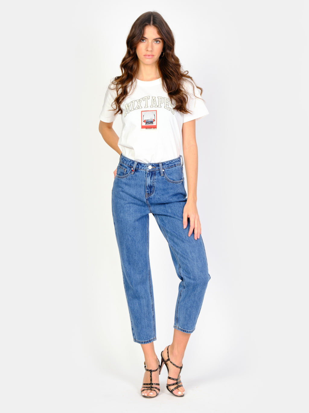 Jean balloon court stone LOLA femme, STONE, taille 25, porté par Amanda (1m76) (F.A.M. JEANS) – photo 1